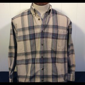 Cabela’s Mens heavyweight button down cotton plaid shirt size medium